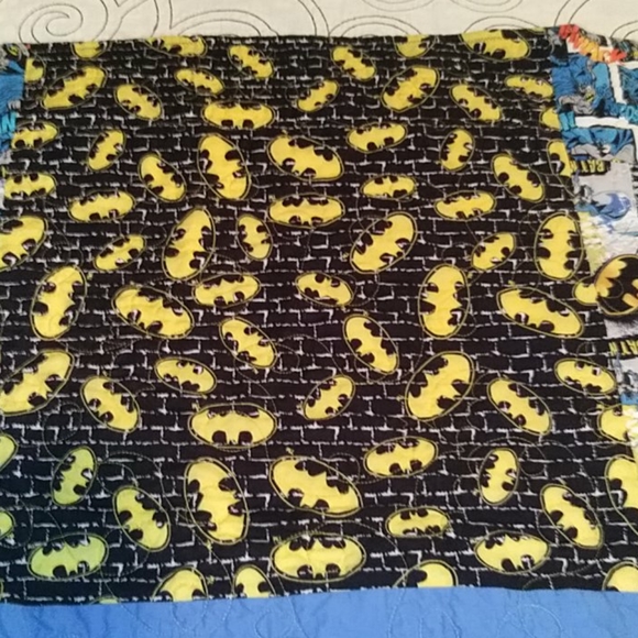 💥 Handmade Batman Quilt - Picture 8 of 8